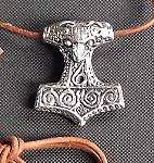 Amulette Anhänger Thorshammer mit Lederband