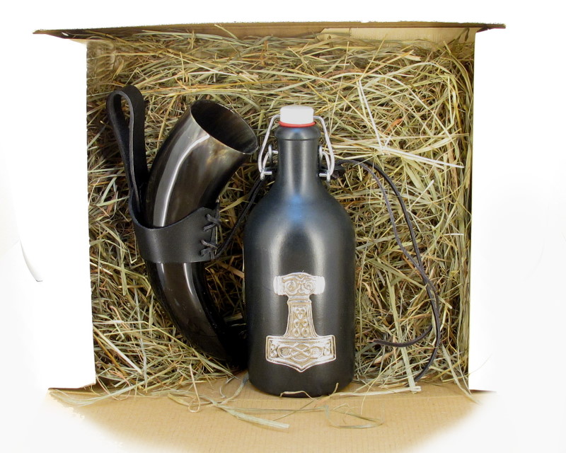 Geschenkset Trinkhorn Met-Flasche mit Thors Hammer Abb. Nr. 2